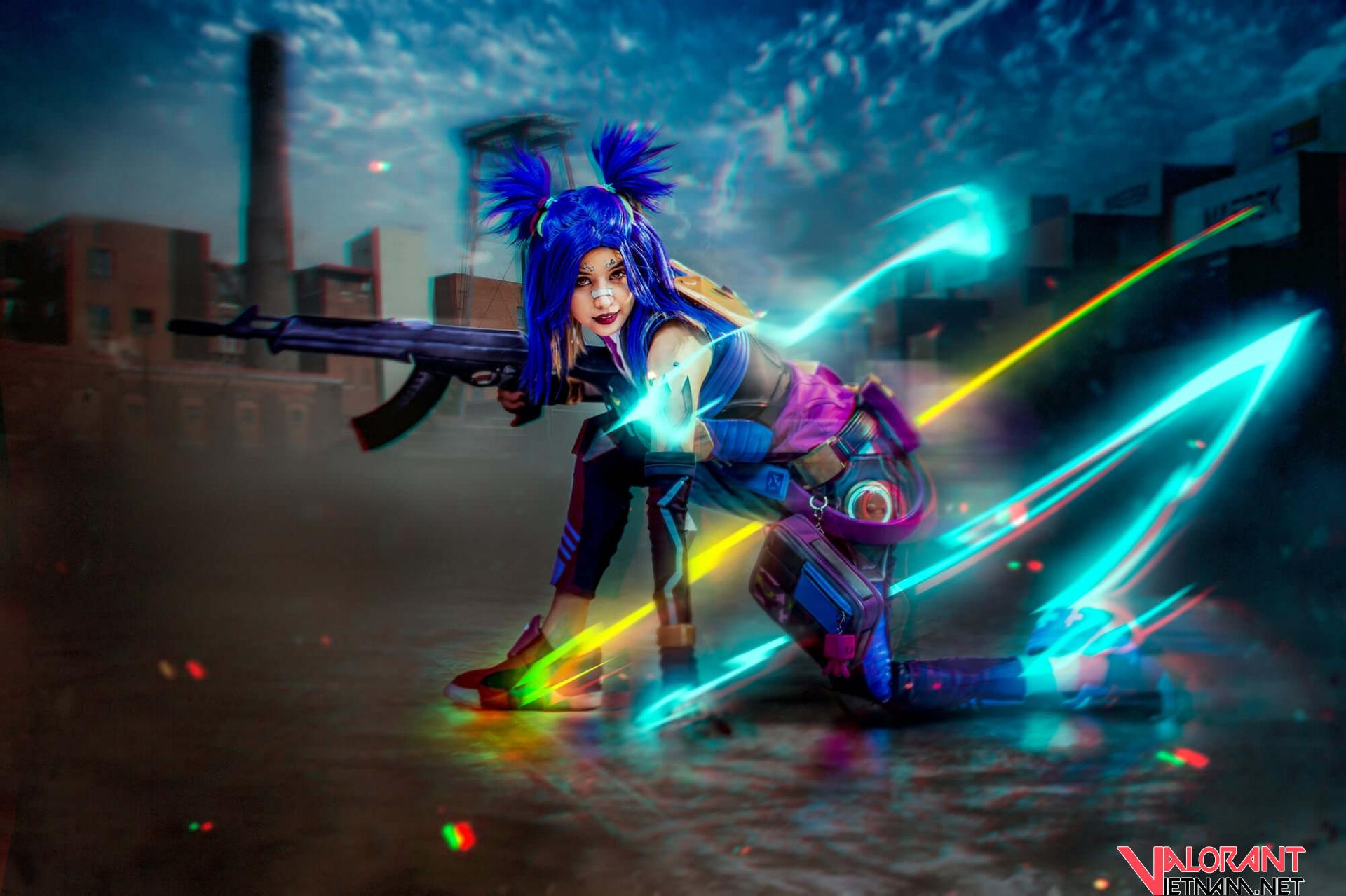 Neon ngay lập tức được cosplay dù chưa ra mắt